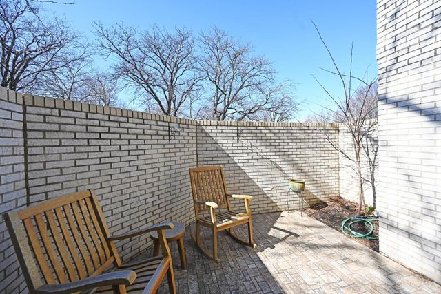 2352 Dana Avenue, Cincinnati, OH 45208