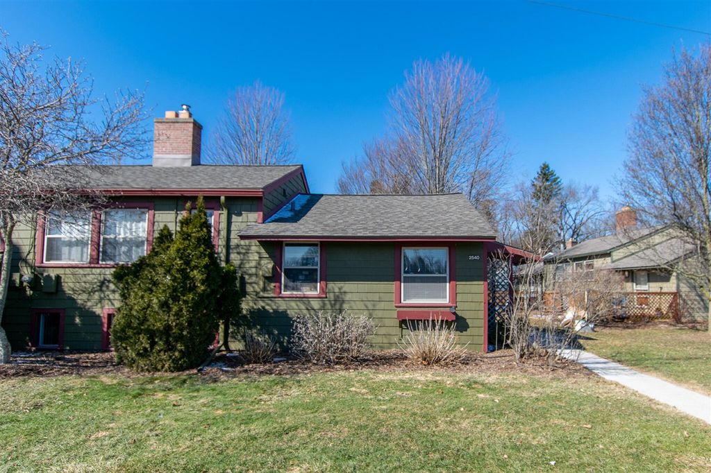 2540 Pittsfield Boulevard, Ann Arbor, MI 48104