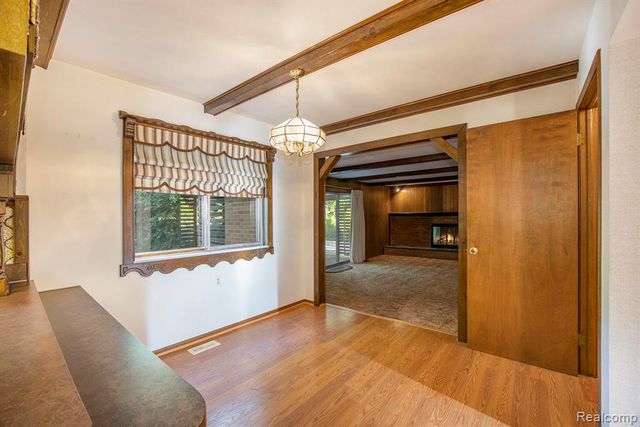 6603 Guildford Drive, Shelby Twp, MI 48316