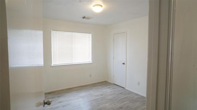 4403 Sprangletop Avenue, Baytown, TX 77521