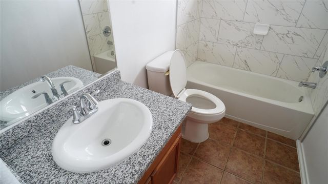 4403 Sprangletop Avenue, Baytown, TX 77521
