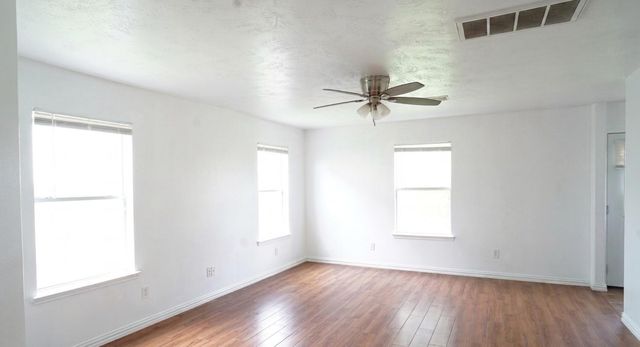 4403 Sprangletop Avenue, Baytown, TX 77521