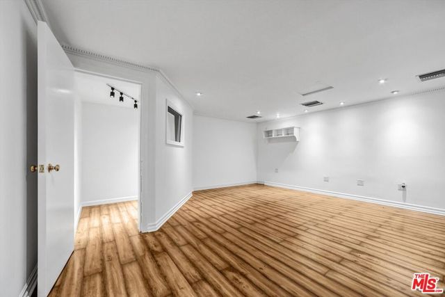6254 Ben Avenue, Los Angeles, CA 91606