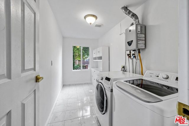 6254 Ben Avenue, Los Angeles, CA 91606
