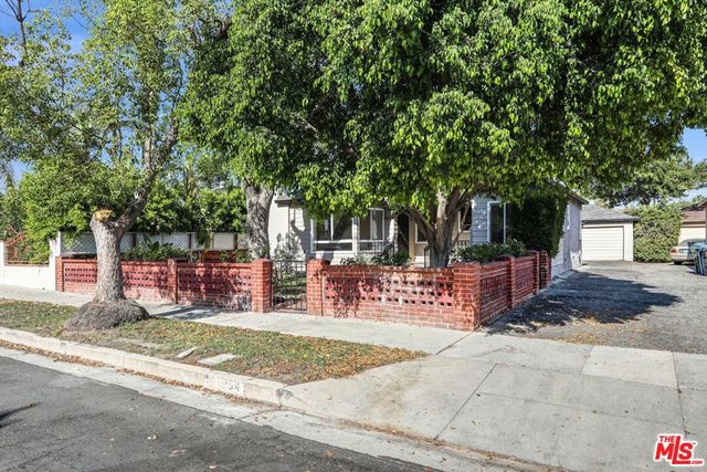 6254 Ben Avenue, Los Angeles, CA 91606