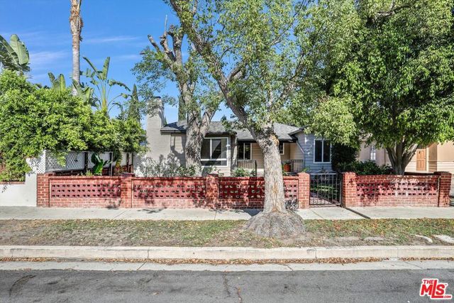 6254 Ben Avenue, Los Angeles, CA 91606