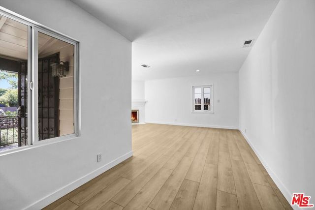 6254 Ben Avenue, Los Angeles, CA 91606