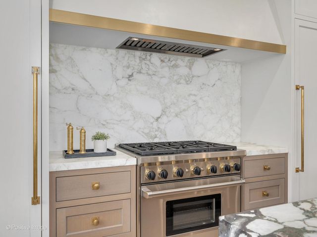 5425 Central Avenue, Western Springs, IL 60558