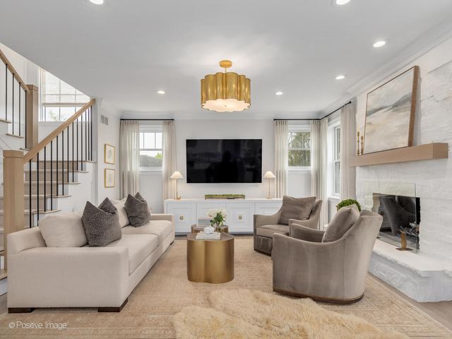 5425 Central Avenue, Western Springs, IL 60558