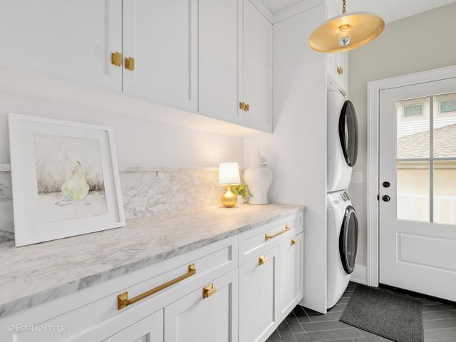 5425 Central Avenue, Western Springs, IL 60558