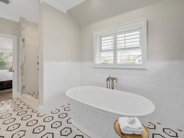 5425 Central Avenue, Western Springs, IL 60558