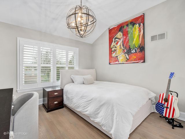 5425 Central Avenue, Western Springs, IL 60558