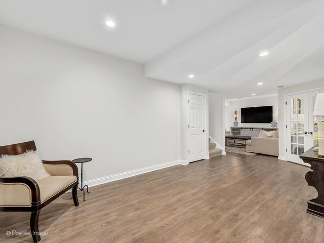 5425 Central Avenue, Western Springs, IL 60558