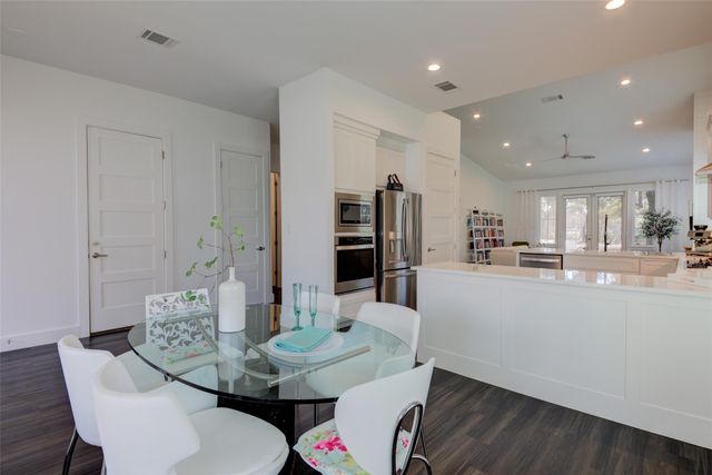 170 Bunker Ranch BLVD 64, Dripping Springs, TX 78620