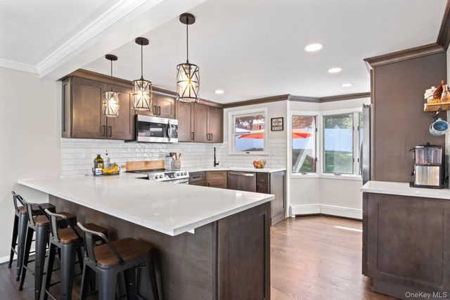 14 Mountain Street, Lake Ronkonkoma, NY 11779