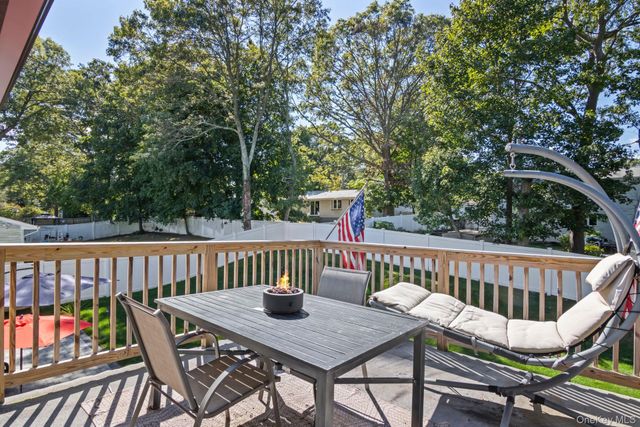 14 Mountain Street, Lake Ronkonkoma, NY 11779