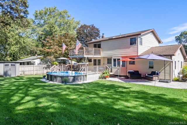 14 Mountain Street, Lake Ronkonkoma, NY 11779