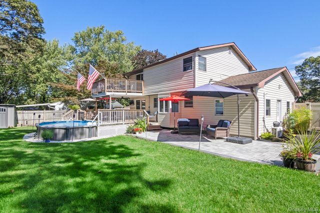 14 Mountain Street, Lake Ronkonkoma, NY 11779