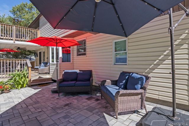14 Mountain Street, Lake Ronkonkoma, NY 11779