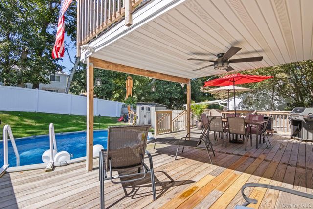 14 Mountain Street, Lake Ronkonkoma, NY 11779