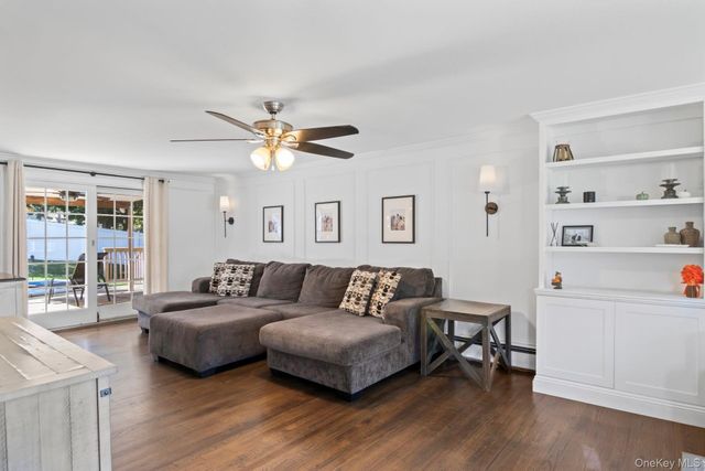 14 Mountain Street, Lake Ronkonkoma, NY 11779