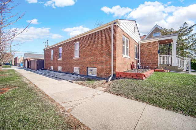 6056 W Fletcher Street, Chicago, IL 60634