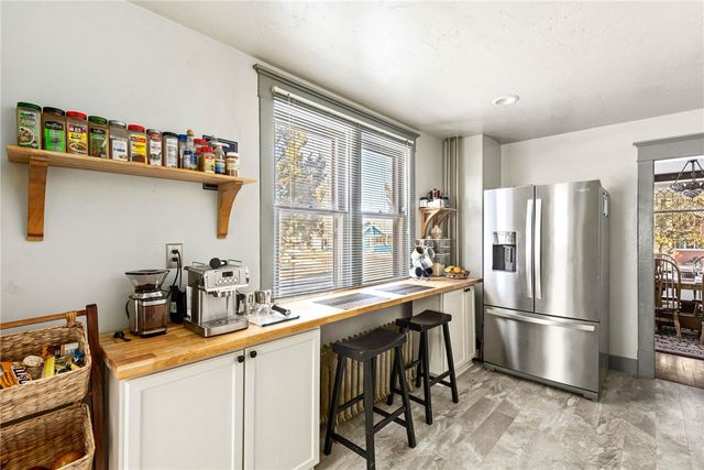 802 5th Avenue S, Lewistown, MT 59457