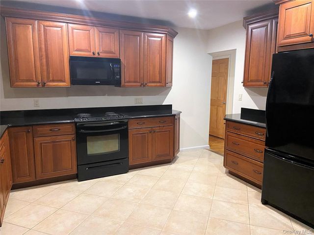 312 E Beech Street Main, Long Beach, NY 11561