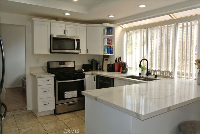 27702 Bridlewood, Castaic, CA 91384