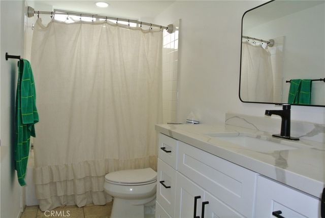 27702 Bridlewood, Castaic, CA 91384