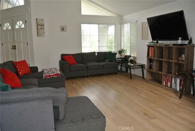 27702 Bridlewood, Castaic, CA 91384