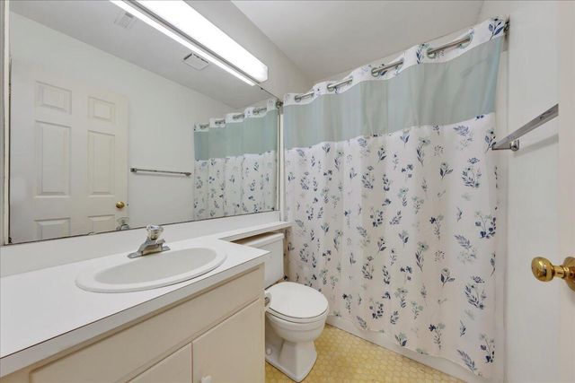 850 Stonegate CT, Salem, VA 24153