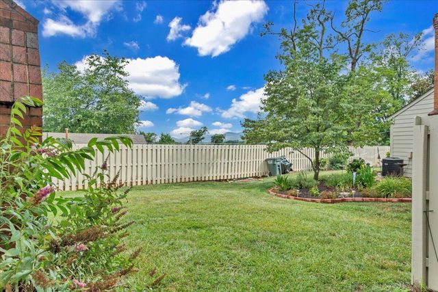 850 Stonegate CT, Salem, VA 24153