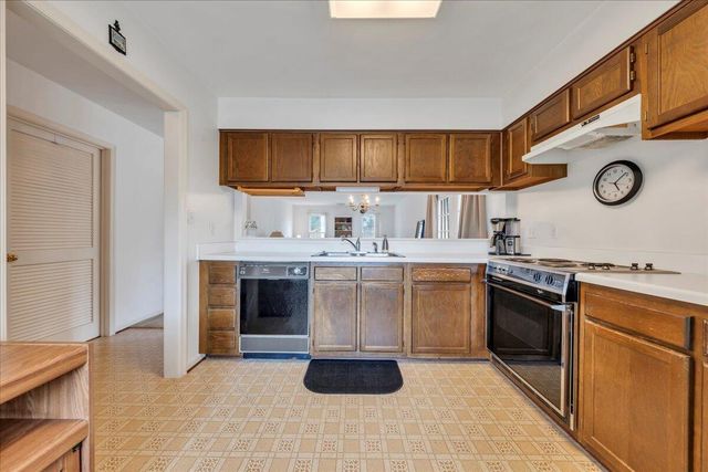 850 Stonegate CT, Salem, VA 24153