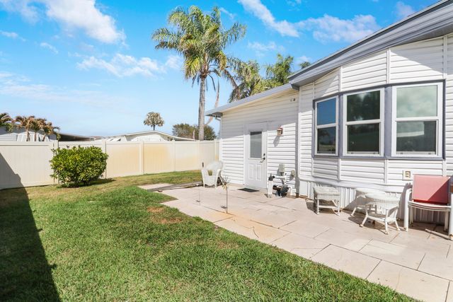 7750 SE Shenandoah Drive, Hobe Sound, FL 33455
