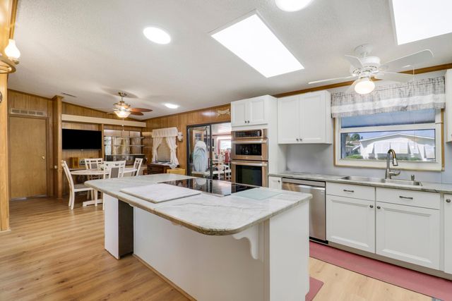 7750 SE Shenandoah Drive, Hobe Sound, FL 33455
