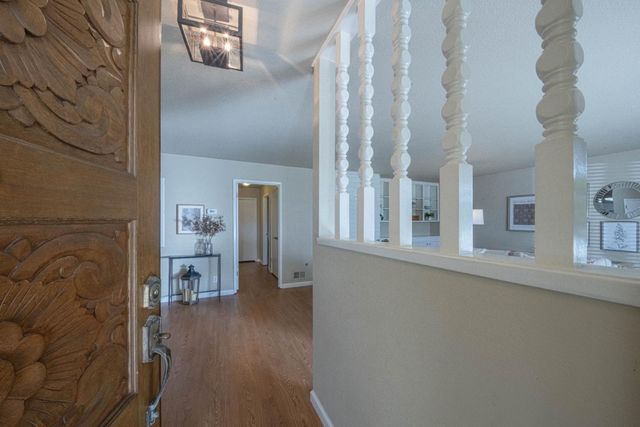 330 Woodside Drive 104, Salinas, CA 93901