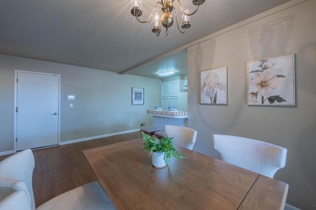 330 Woodside Drive 104, Salinas, CA 93901