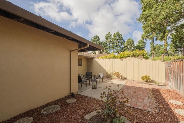 330 Woodside Drive 104, Salinas, CA 93901