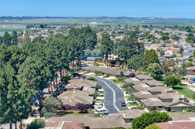 330 Woodside Drive 104, Salinas, CA 93901