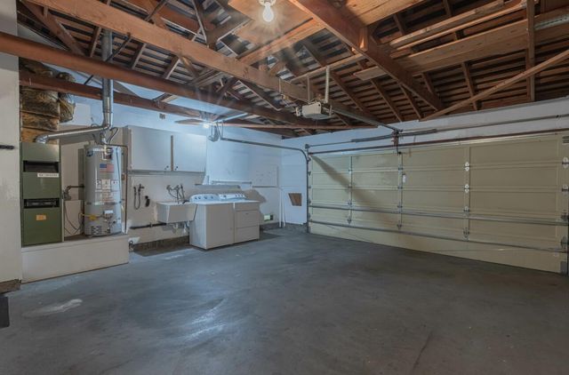 330 Woodside Drive 104, Salinas, CA 93901