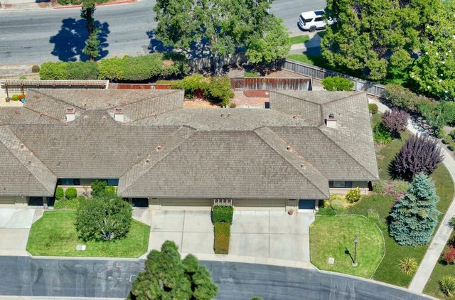 330 Woodside Drive 104, Salinas, CA 93901