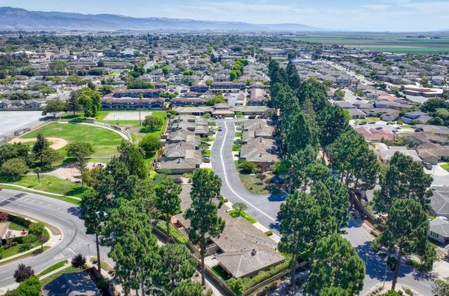 330 Woodside Drive 104, Salinas, CA 93901