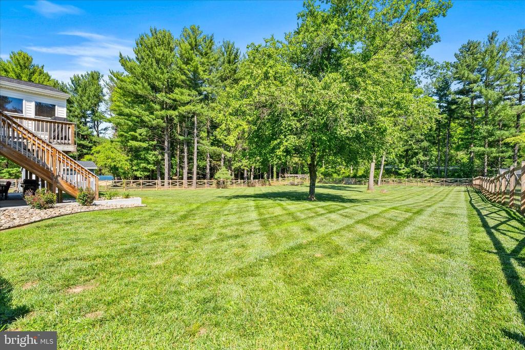 Image 26 of property listing at 21609 KELSO DR, Hagerstown, MD 21742
