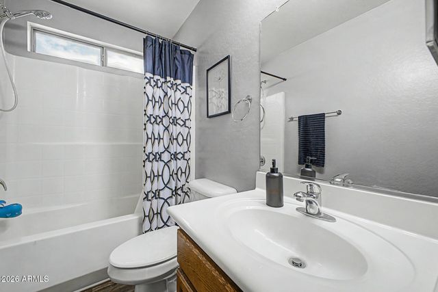 1385 E Kelsi Avenue, San Tan Valley, AZ 85140