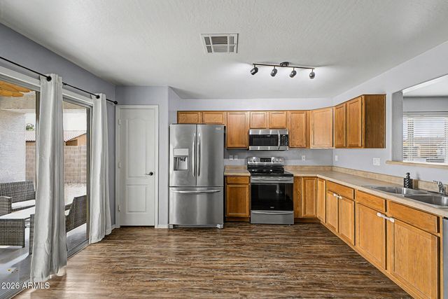 1385 E Kelsi Avenue, San Tan Valley, AZ 85140