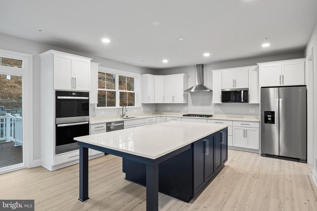 Image 17 of property listing at 4496 ILCHESTER RD, Ellicott City, MD 21043