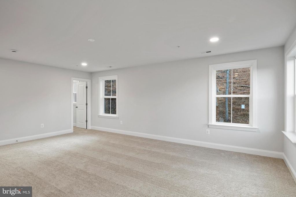 Image 34 of property listing at 4496 ILCHESTER RD, Ellicott City, MD 21043