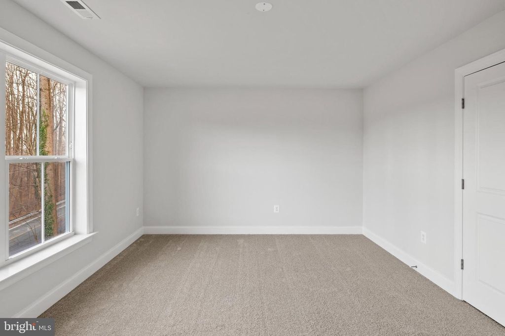 Image 43 of property listing at 4496 ILCHESTER RD, Ellicott City, MD 21043