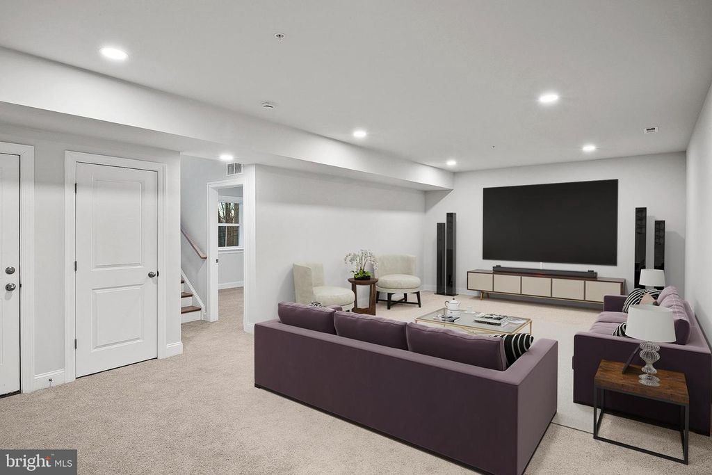 Image 48 of property listing at 4496 ILCHESTER RD, Ellicott City, MD 21043